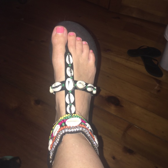 Shell Sandals NWT - Picture 3 of 4